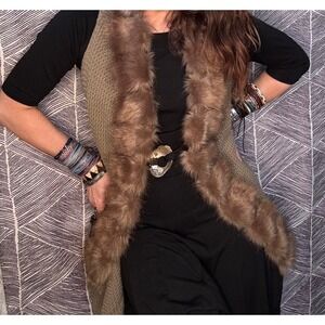 Faux Fur Trim Knit Vest Sz‎ One Size